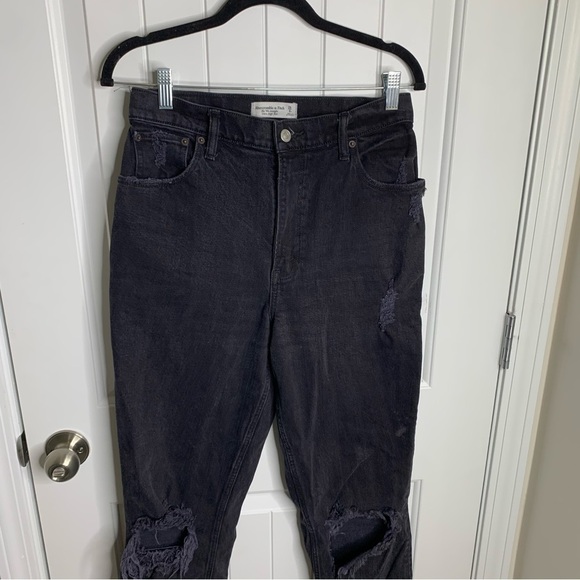 Abercrombie Fitch black 90s straight ultra high rise distressed jeans size 28 - Picture 4 of 10